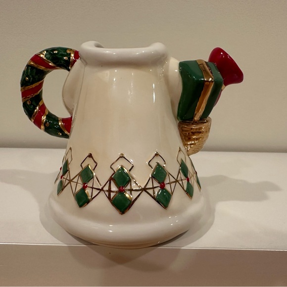 Jolly Santa Tea for 1 - Picture 7 of 9